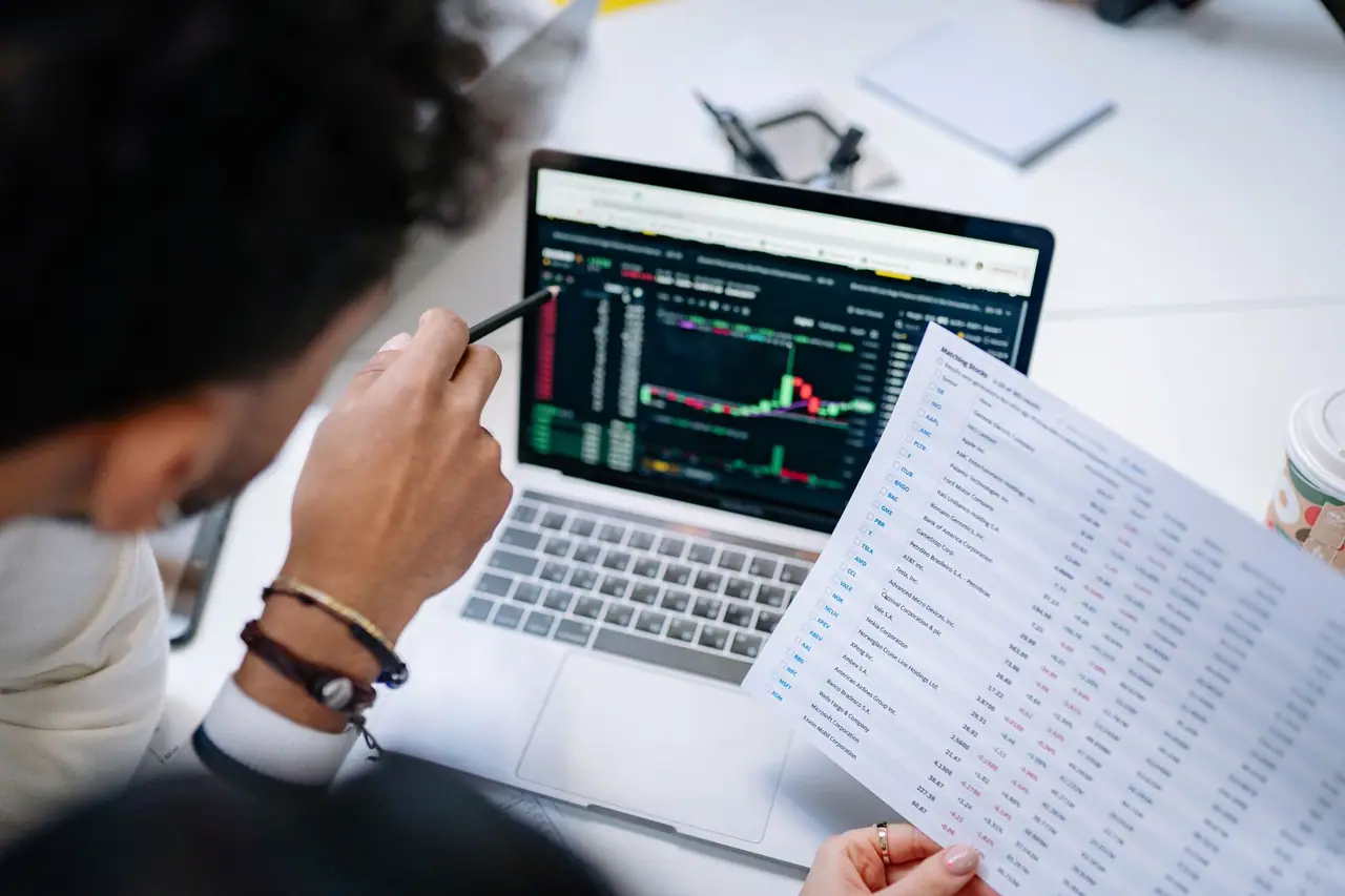 Audit SEO technique d'un site affiché sur un écran de développeur