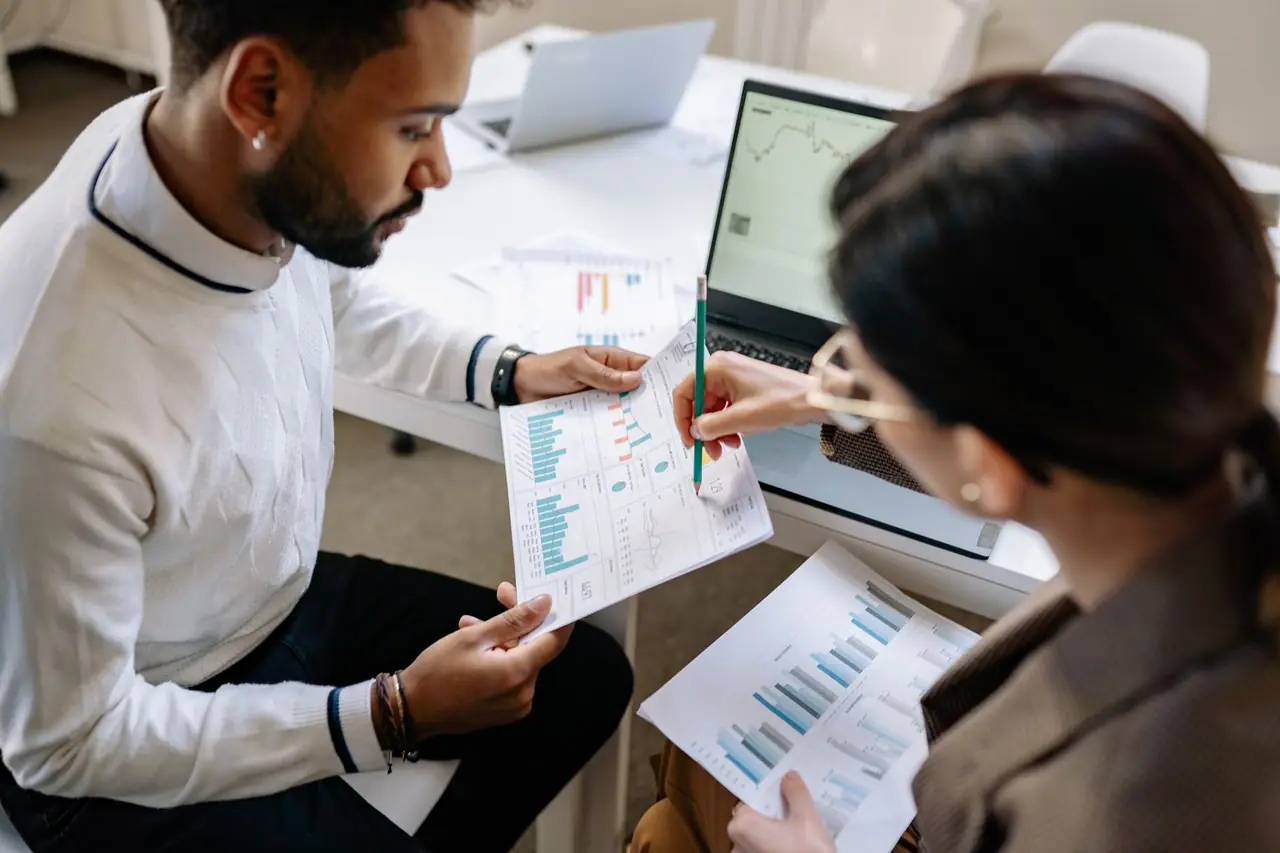 Analyse des critères d'une bonne agence SEO avec un client Analyse des critères d'une bonne agence SEO avec un client